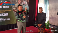 Danrem Brigjen TNI Tohir Saat Membuka Festival Keris Di Desa Aeng Tong-Tong, Sabtu (04/07/2026)