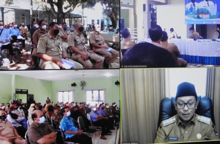 Wali Kota Malang Drs. H. Sutiaji saat memberikan pengarahan secara virtual (foto: by Kominfo)