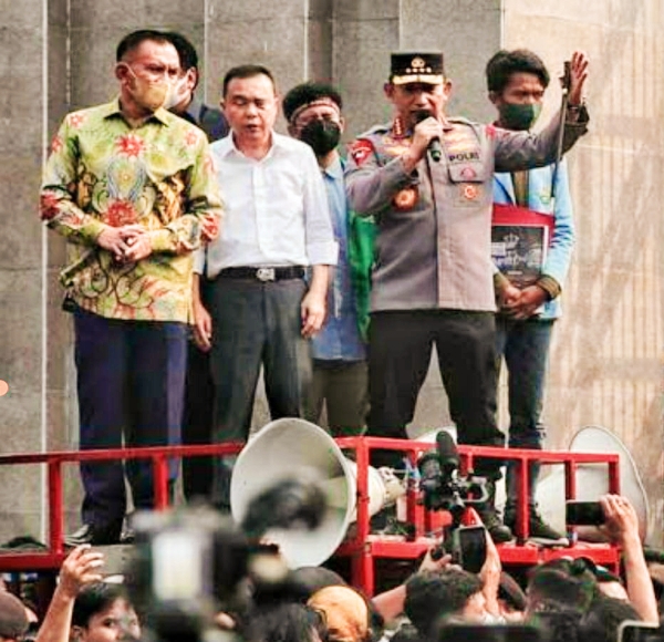 Kapolri Jenderal Listyo Sigit Prabowo Bersama BEM SI