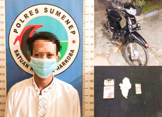 Tersangka AF Bersama Barang Bukti