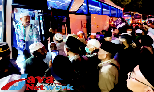 Para Jamaah Haji Sumenep Di GOR A Yani Pabian Sumenep