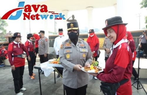 Irjen Pol Juansih Saat Membuka Langsung Gelar Napak Tilas Polwan Ke Bukit Tinggi Dalam Rangka Hari Jadi Polwan RI ke-77 Tahun