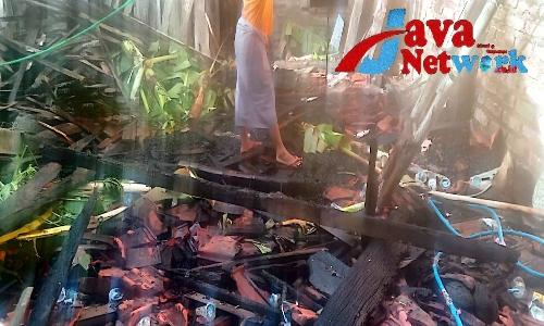 Situasi Rumah Dan Tempat Kerja Meubel Didesa Pasca Kebakaran