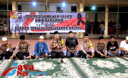 Kapolres Sumenep AKBP Edo Satya Kentriko SH SIK MH Saat Pimpin Gelar Doa Bersama Untuk Korban Tragedi Kanjuruhan Malang 