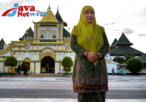 Wakil Bupati Sumenep Hj Dewi Khalifah SH MH