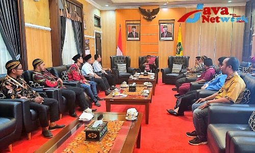 Suasana Saat DPKS Silaturahmi Ke Bupati Sumenep Ra Achmad Fauzi SH MH 
