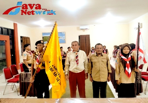 Regu Putra Dan Regu Putri Kwartir Cabang Pramuka Mengikuti Lomba Tingkat IV se-Jawa Timur