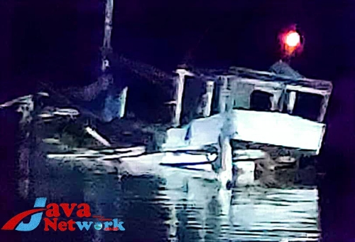 Kapal Layar Motor Meledak Di Pelabuhan Bintaro Desa Longos Kecamatan Gapura Kabupaten Sumenep