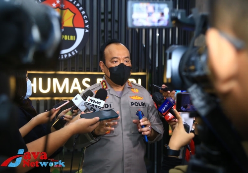 Kadiv Humas Mabes Polri Irjen Pol Dedi Prasetyo Saat Konferensi Pers
