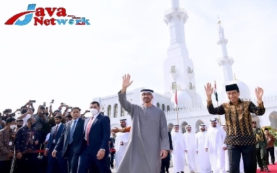 Presiden PEA dan Presiden Jokowi Saat Meresmikan Masjid Raya Sheikh Zayed