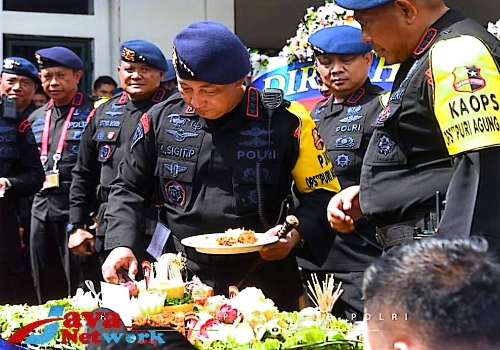 Kapolri Jenderal Polisi Drs Listyo Sigit Prabowo MSi Merayakan HUT Brimob ke-77 Dengan Sederhana