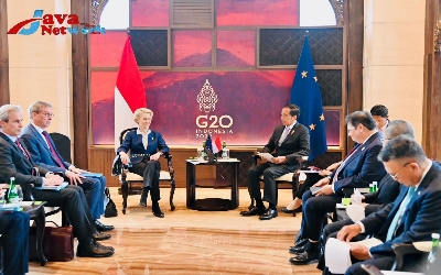 Presiden Jokowi Saat Mengadakan Pertemuan Bilateral dengan Presiden Komisi Eropa