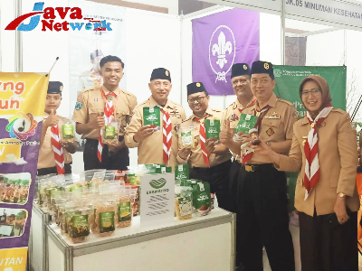 Suasana Stand Kwartir Cabang Pramuka SMK Nasyrul Ulum Aeng Dake Kecamatan Bluto Kabupaten Sumenep Di Surabaya