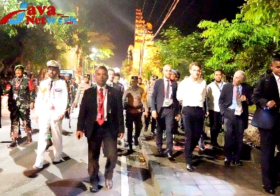 Kapolda Bali Terjun Langsung Kawal Pengamanan Presiden Prancis yang Jalan Kaki 2 Kilometer
