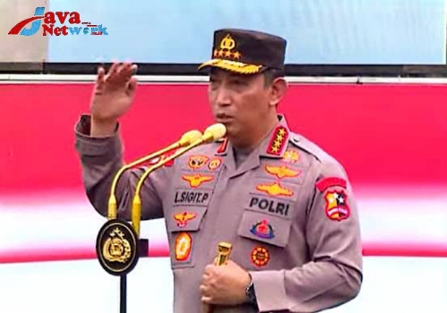Kapolri Jenderal Polisi Drs. Listyo Sigit Prabowo, M.Si saat Konferensi Pers