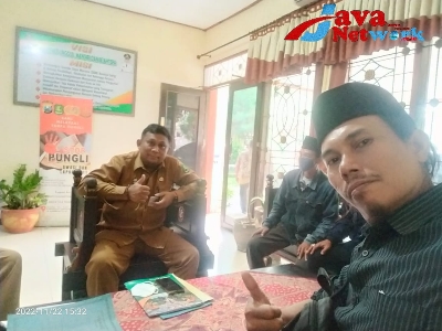 Aktivis KAK Saat Berkunjung Ke DLH Sumenep 