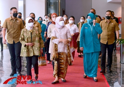 Ibu Negara Saat Akan Membuka Penyelenggaraan Rakornas TP PKK Tahun 2022