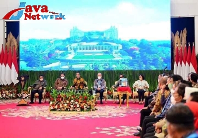 Presiden Jokowi Pada Acara Kompas 100 CEO Forum Tahun 2022