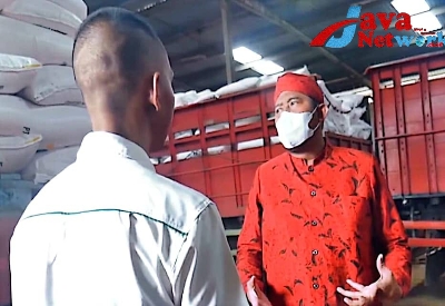 Bupati Sumenep Ra Achmad Fauzi SH MH Saat Sidang Pupuk Didesa Kertasada Kalianget