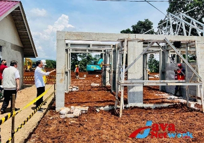 Presiden Jokowi Saat Meninjau Lokasi Pembangunan Rumah Tahan Gempa Di Kabupaten Cianjur