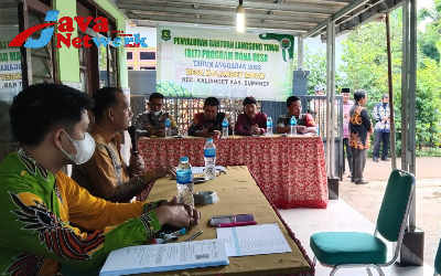 Serda Muhayyi Saat Melaksanakan Pendampingan Pembayaran BLT di Desa Kalianget Barat