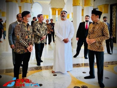 Presiden Jokowi Saat Menerima Putra MBZ Di Surakarta