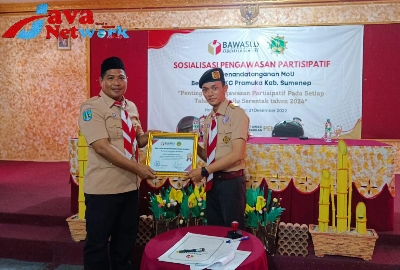 Hosnan Hermawan Saat Bersama Ketua DKC Pramuka Sumenep Mohammad Romli