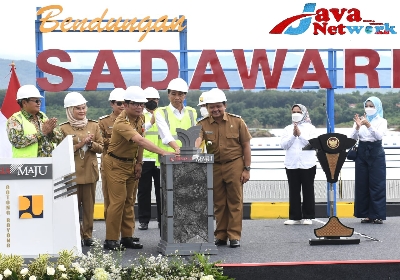 Presiden Jokowi Meresmikan Bendungan Sadawarna Sumedang Jabar