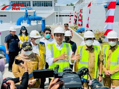 Presiden Jokowi Saat Memberikan Konferensi Pers Manfaat SPAM ke Awak Media