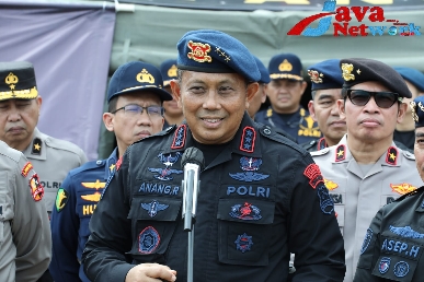 Dankor Brimob Mabes Polri Komjen Pol Anang Revandoko