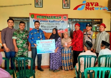 Babinsa Koramil 0827/02 Kalianget Lakukan Pengamanan dan Pendampingan Pembagian BLT DD
