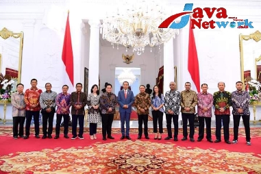 Presiden Jokowi Menerima Kunjungan Pengurus Baru PSSI di Istana Negara Jakarta