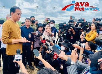 Presiden Jokowi Saat Memberikan Keterangan Pers di IKN Kalimantan Timur