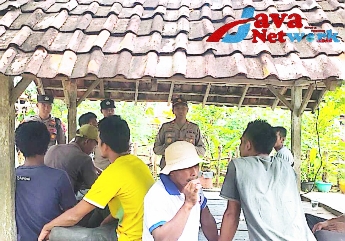 IPTU Miftahol Rahman SH MH Pimpin Gelar Jum'at Curhat Bersama Petani di Desa Torjek