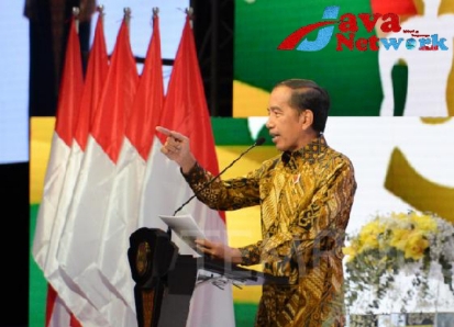Jokowi Minta Evakuasi - Penanganan Korban Kebakaran Depo Plumpang Diutamakan
