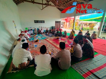 Polres Sumenep Gelar Jum'at Curhat dengan Kades se-Kecamatan Dasuk