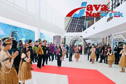 Lagu “Yamko Rambe Yamko” Sambut Kedatangan Presiden di PYCH