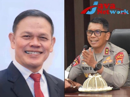 Kapolda Sulteng Baru Irjen Pol Agus Nugroho SIK, SH, MH dan Kapolda Sulteng Lama Irjen Pol Drs Rudy Sufahriadi
