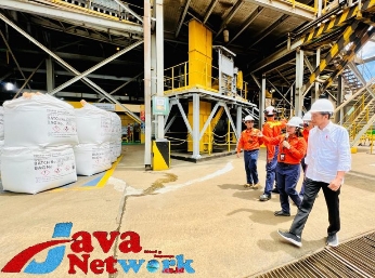 Presiden Jokowi mengunjungi kawasan PT Vale Indonesia Tbk, di Luwu Timur, Provinsi Sulsel, Kamis (30/03/2023). (Foto: BPMI Setpres)
