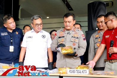 Kapolda Jateng Saat Konferensi Pers 