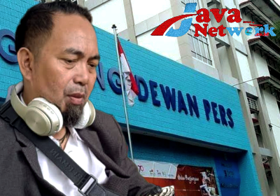 Ketum FRN Agus Flores dan Kantor Dewan Pers Jakarta