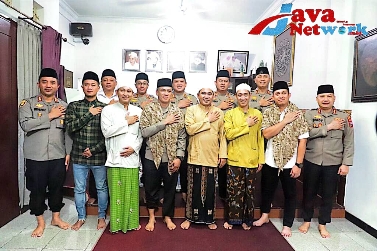 Awali Tugas, Wakapolda Jatim Silaturahmi ke Sejumlah Ponpes di Kediri