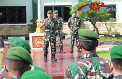 Dandim Sumenep Letkol Czi Donny Pramudya Mahardi SE MSi Saat Pimpin Apel