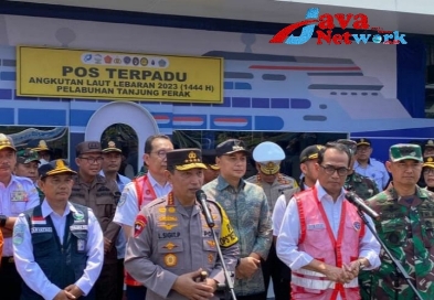Kapolri Tinjau Pelabuhan Tanjungperak, Pastikan Pemudik Aman dan Nyaman
