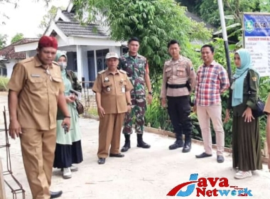 Babinsa Koramil 0827/06 Saronggi Hadiri Monitoring Dan Evaluasi Dana Desa Tahun 2023