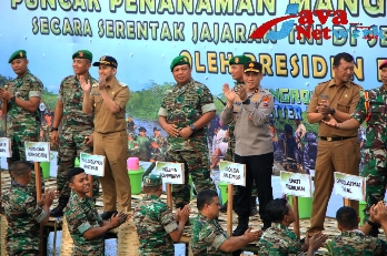 Puncak Penanaman Mangrove Nasional di Pasuruan di Hadiri Wakapolda Jatim