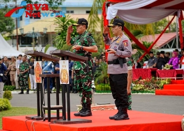 Bersama Panglima TNI Laksamana TNI H. Yudo Margono, S.E., M.M., C.S.F.A., Kapolri Jenderal Polisi Drs Listyo Sigit Prabowo MSi Membuka Lastsitarda Nusantara di Sumatera Barat