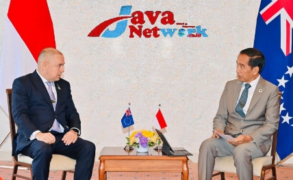 Presiden Jokowi mengadakan pertemuan bilateral dengan Perdana Menteri Kepulauan Cook Mark Brown pada Sabtu (30/05/20230), di Hotel Rihga Royal, Hiroshima, Jepang. (Foto: BPMI Setpres/Laily Rachev)
