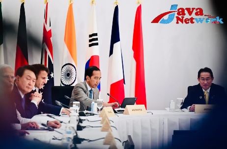 Presiden Jokowi menghadiri Sesi Kerja Mitra G7 di Grand Prince Hotel Hiroshima, Jepang, pada Sabtu (20/05/2023). (Foto: BPMI Setpres/Laily Rachev)