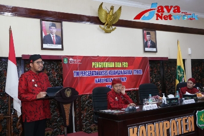 Bupati Sumenep Ra Achmad Fauzi, SH, MH Saat Mengukuhkan TPAKD Sumenep